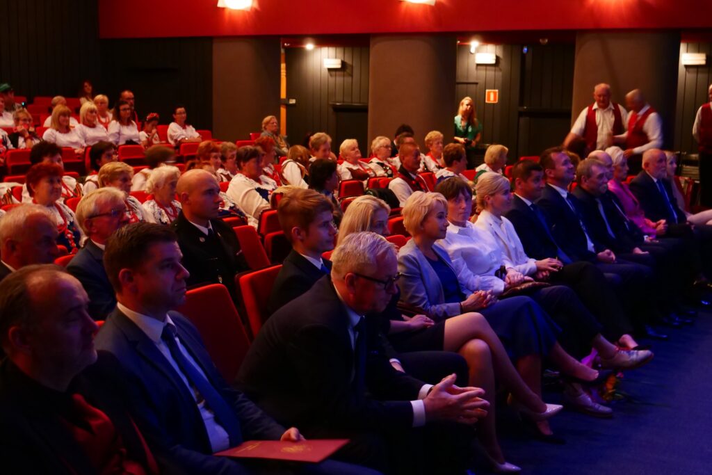 Regionalny Zespół Folklorystyczny Jaworznik z nagrodą Starosty Będzińskiego - Teatr Dzieci Zagłębia 14 czerwca 2022 2