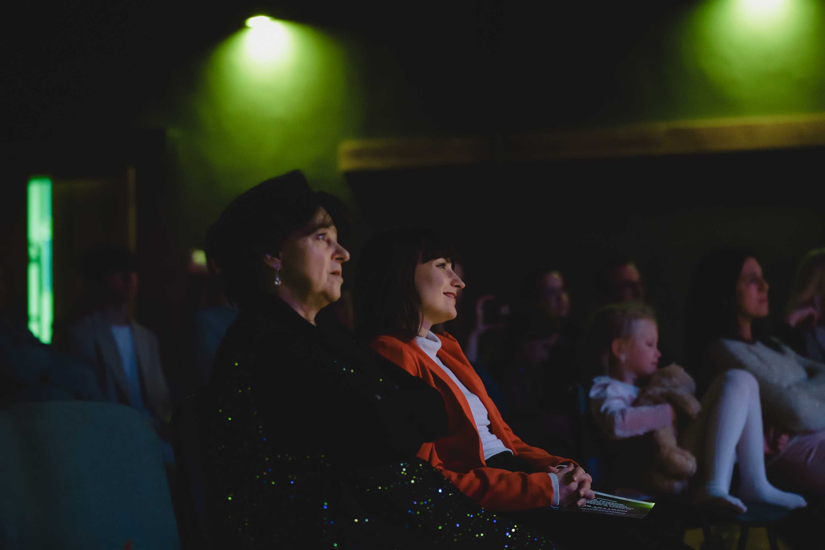 Uczestnik X Ogólnopolskiego Festiwalu Wokalnego Mikrofon MOK i Ty na scenie Miejskiego Ośrodka Kultury w Wojkowicach