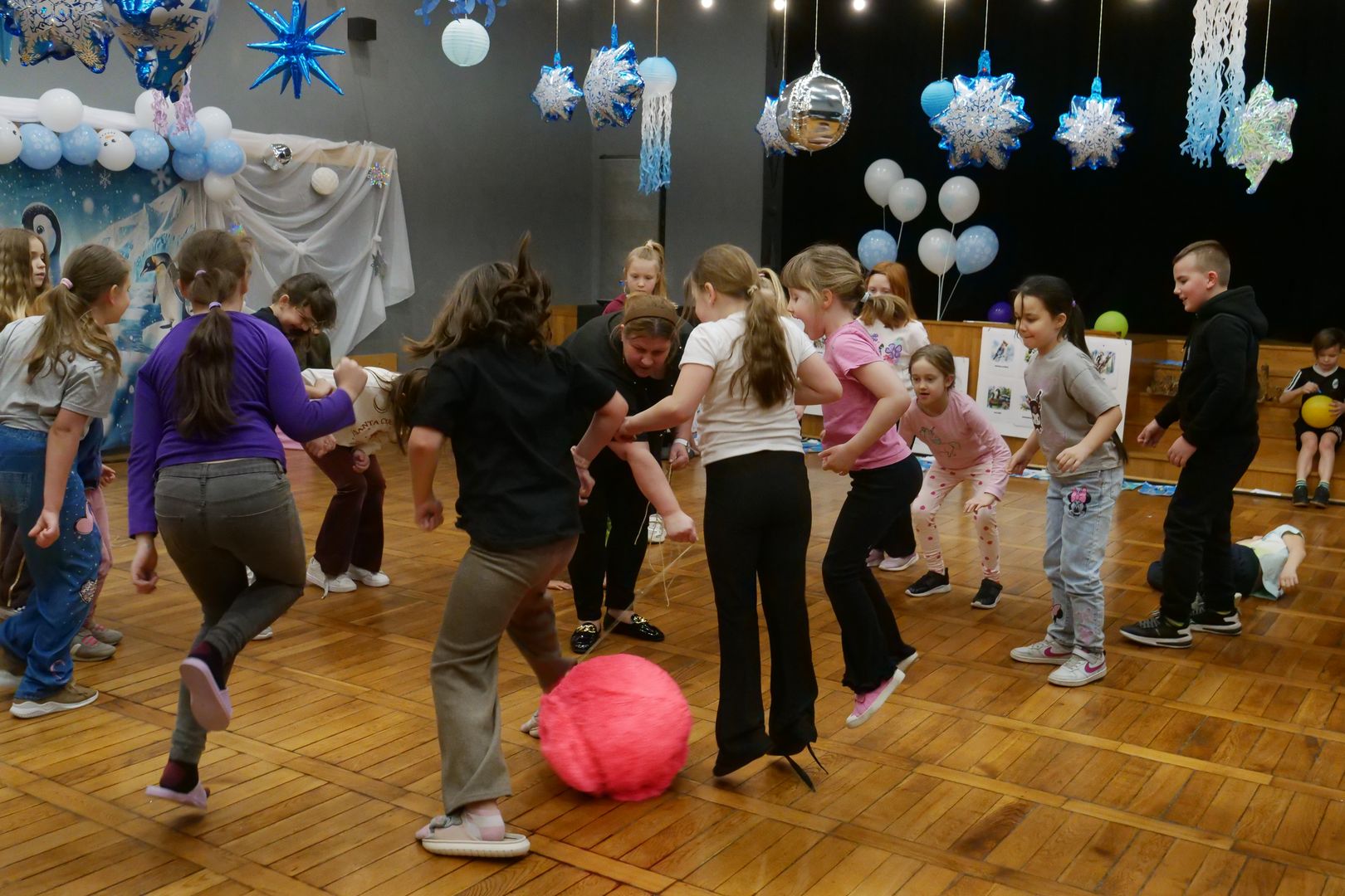 Przyjaciele z karmnika